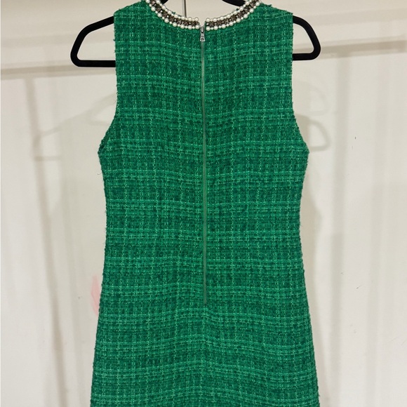 NWT Alice + Olivia Clyde Embellished Shift Dress Emerald Tweed Size: 4 - Picture 10 of 10